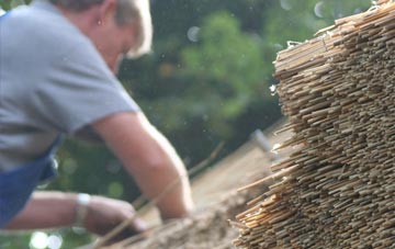 professional Bridgend Of Lintrathen thatchers